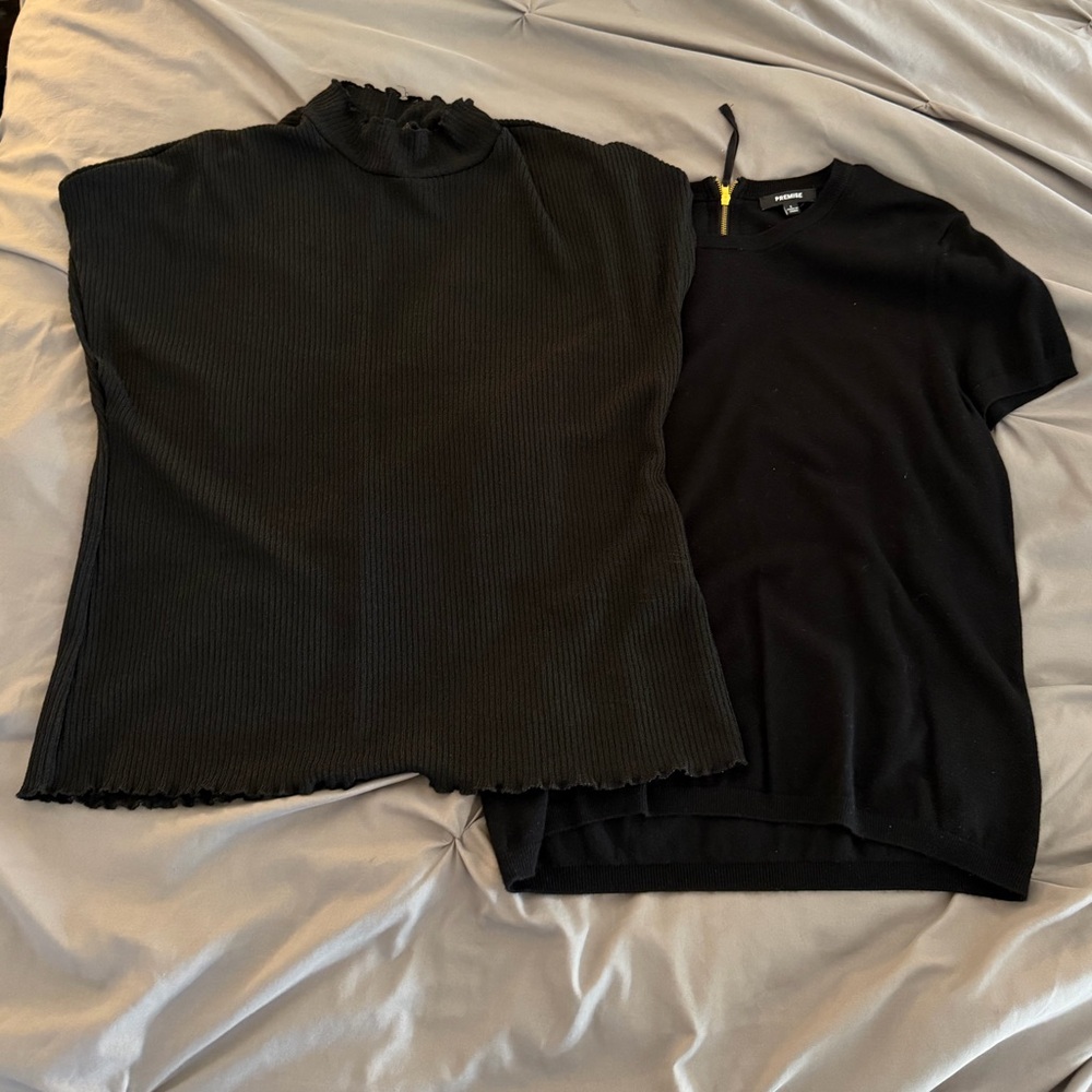 Bundle of 2 Large Black Tops